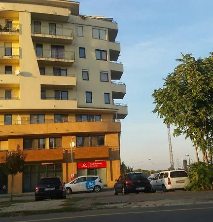 Tisza Parti Luxus Apartman *