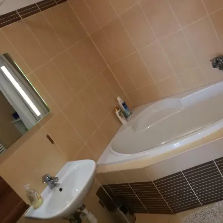 Tisza Parti Luxus Apartman